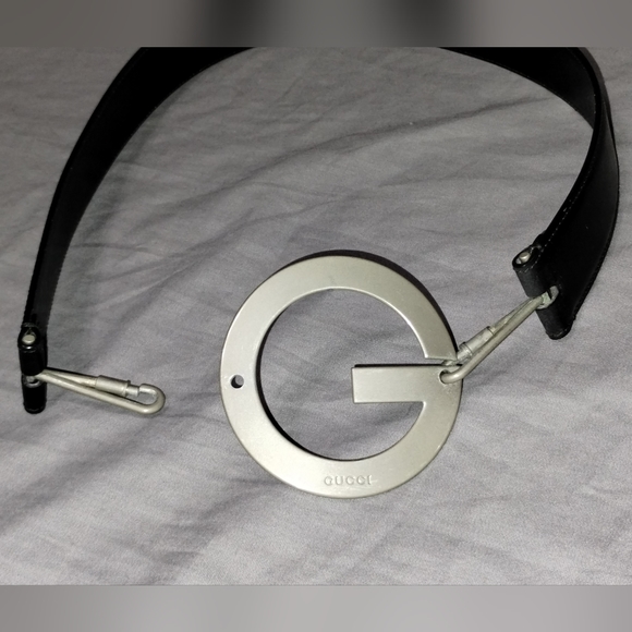 GUCCI BELT ~ BLACK LEATHER WITH SILVER "G" BUCKLE - Picture 6 of 16